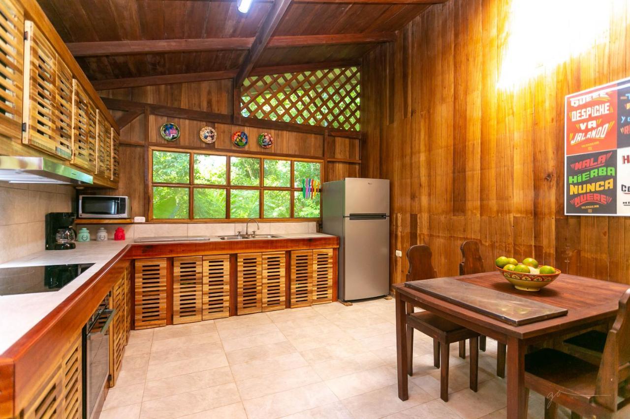 La Kukula Lodge Puerto Viejo de Talamanca Bagian luar foto